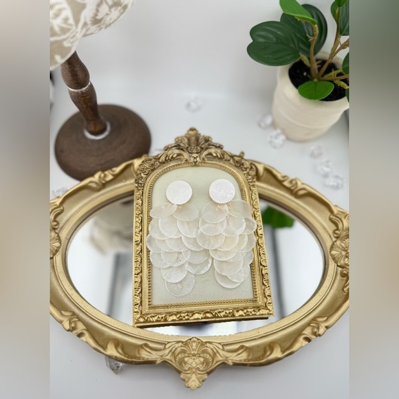 Statement Shell Disc Dangle Earrings – Lightweight & Elegant - Picture 3 of 7